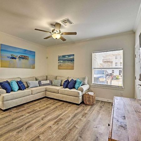 Modern Island Condo With Pool Steps To The Beach! South Padre Island Exterior photo